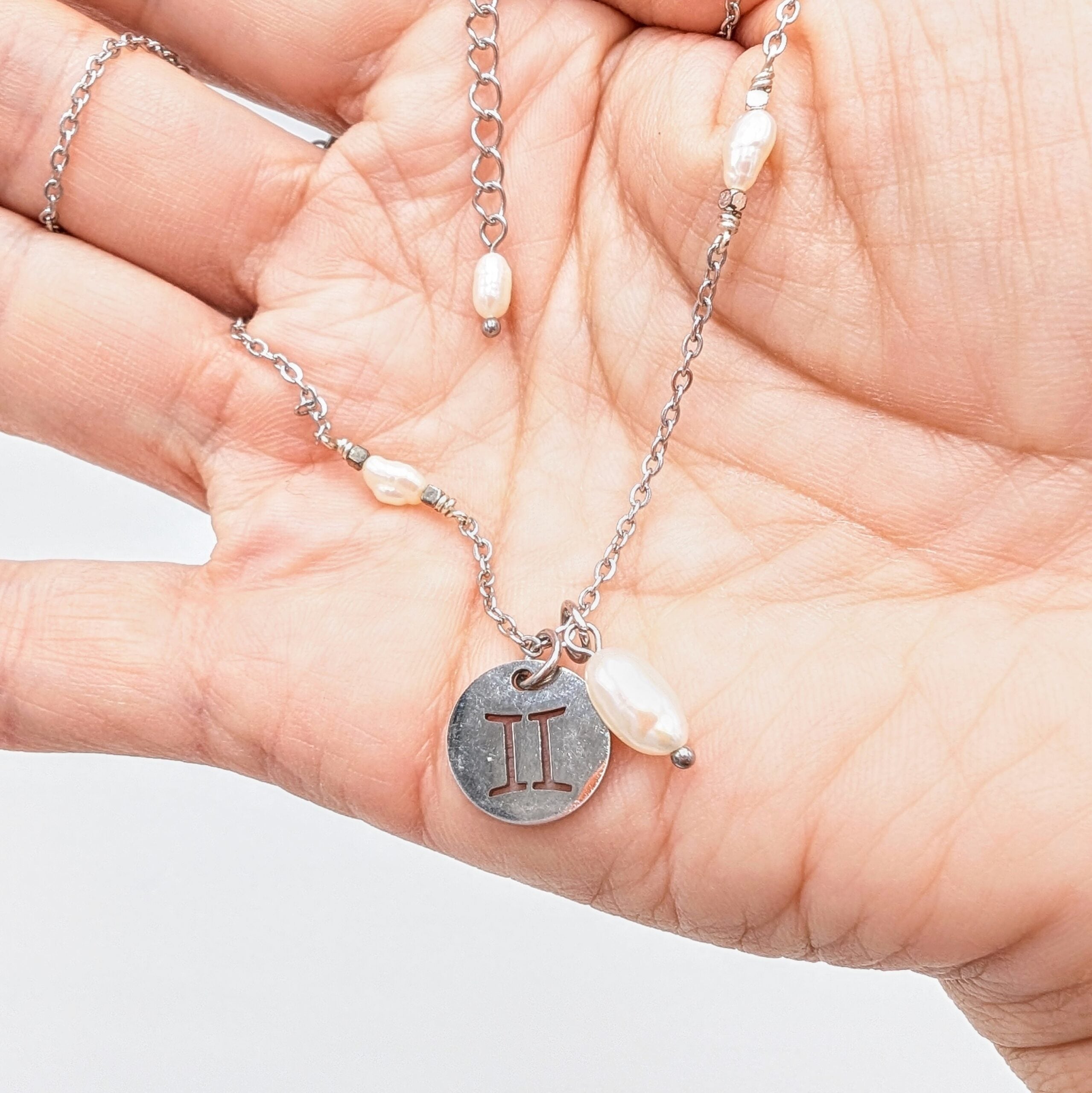 Zodiac Sign Necklace- Gemini May 21- Jun 20